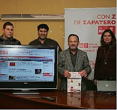 FOTO:WEB. Jordi Surez, Ivn lvarez Raja, Jos Manuel Sariego y ngela Herrera, en la presentacin de la pgina del PSOE